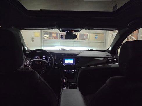 Used 2023 Cadillac XT5 Premium Luxury image 17