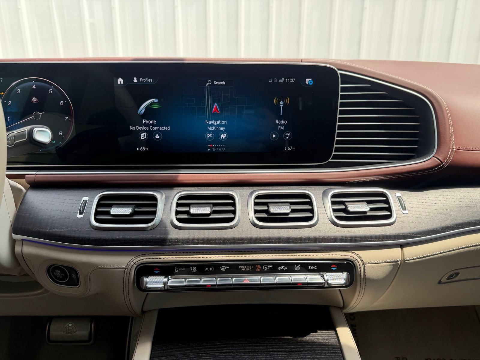 Used 2023 Mercedes-Benz Maybach GLS 600 4MATIC image 14