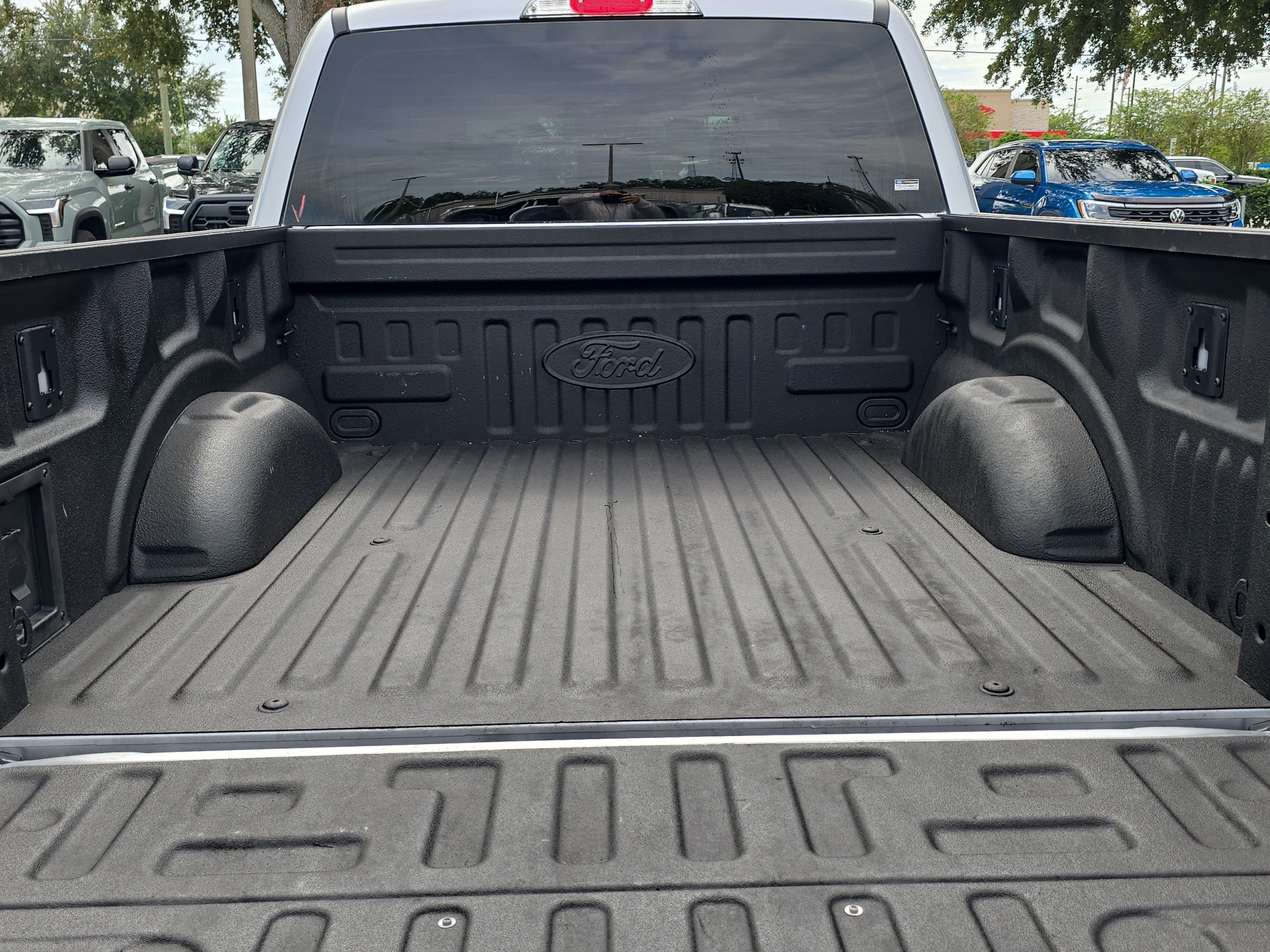 Used 2023 Ford F150 XLT w/ Equipment Group 302A High RWD image 10