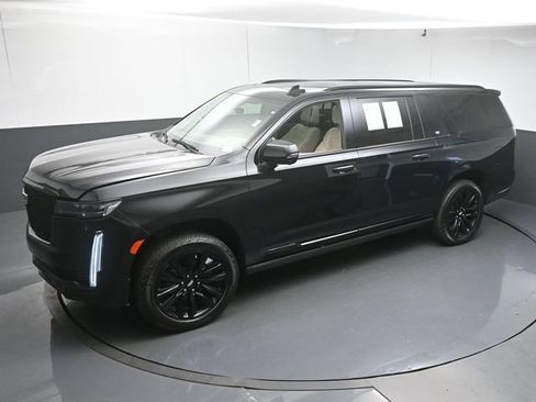 Used 2022 Cadillac Escalade ESV Sport Platinum AWD/4WD image 43