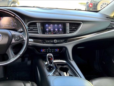 Used 2021 Buick Enclave Avenir image 6