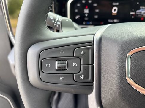 New 2026 GMC Sierra 1500 SLT AWD/4WD image 17