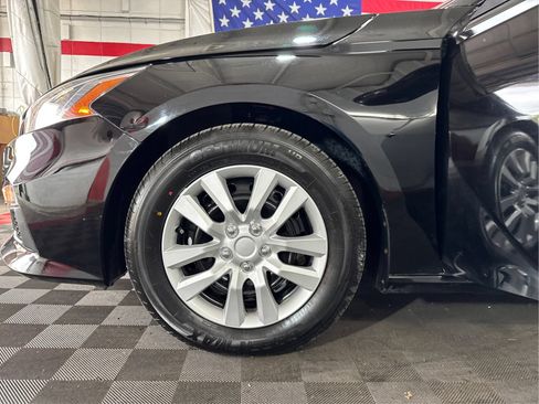 Used 2020 Nissan Altima 2.5 S FWD image 18