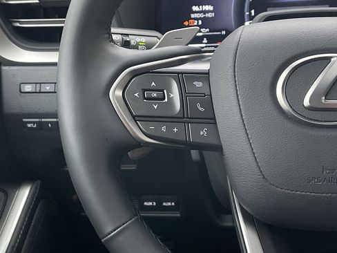 Used 2025 Lexus GX 550 image 18