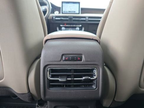Used 2022 Lincoln Corsair Reserve w/ Elements Package AWD/4WD image 15