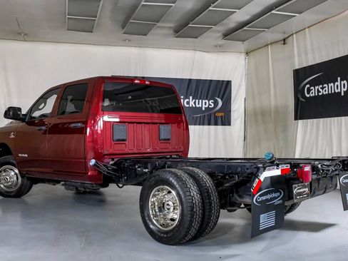 Used 2022 RAM 3500 Tradesman w/ Chrome Appearance Group AWD/4WD image 10