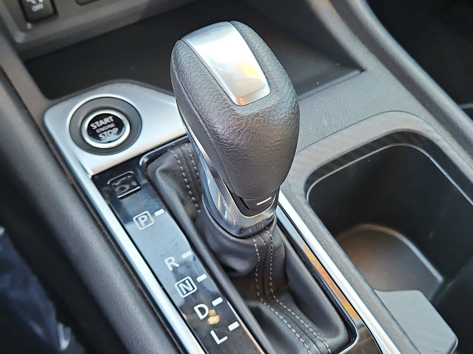 Used 2024 Nissan Sentra SV FWD image 30