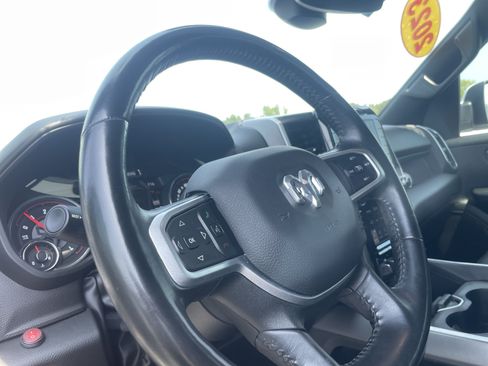 Used 2023 RAM 1500 Big Horn AWD/4WD image 17
