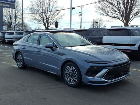 New 2026 Hyundai Sonata SEL image 1