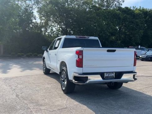 Used 2024 Chevrolet Silverado 1500 LT AWD/4WD image 7