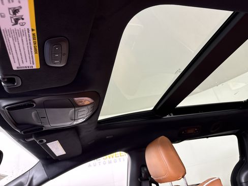 New 2026 Chrysler Pacifica Pinnacle image 24