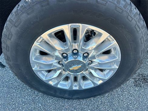 Used 2021 Chevrolet Silverado 2500 High Country w/ Z71 Off-Road Package image 14