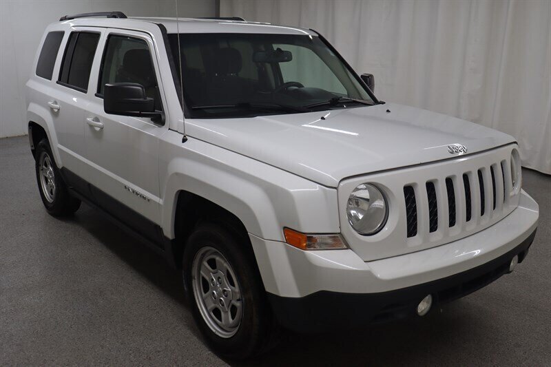 Used 2016 Jeep Patriot Sport w/ Power Value Group AWD/4WD image 1