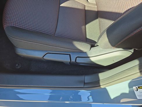 New 2026 Nissan Sentra SR w/ Floor Mat Package FWD image 32