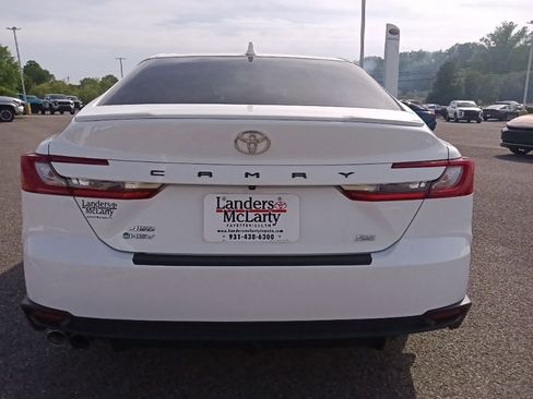 Used 2025 Toyota Camry SE w/ Convenience Package AWD/4WD image 4