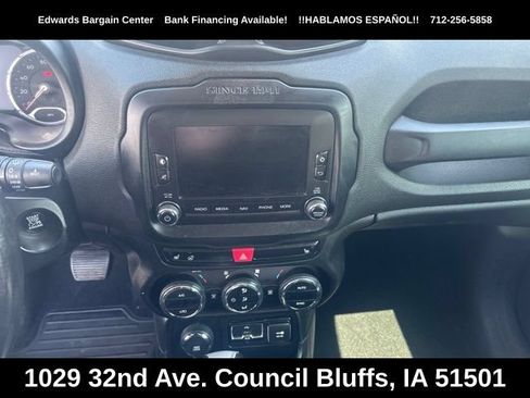Used 2016 Jeep Renegade Limited AWD/4WD image 17