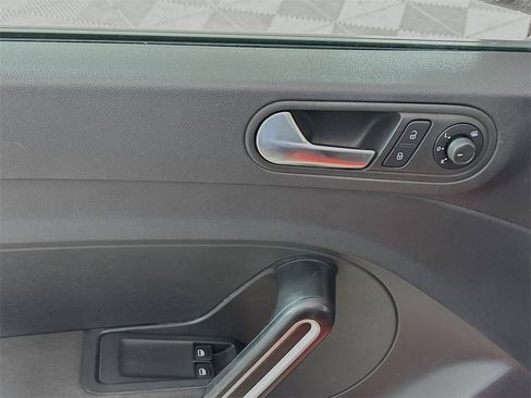 Certified 2019 Volkswagen Beetle 2.0T S image 21