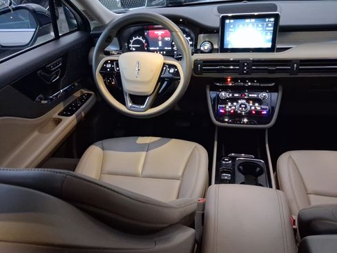 Used 2022 Lincoln Corsair FWD image 8