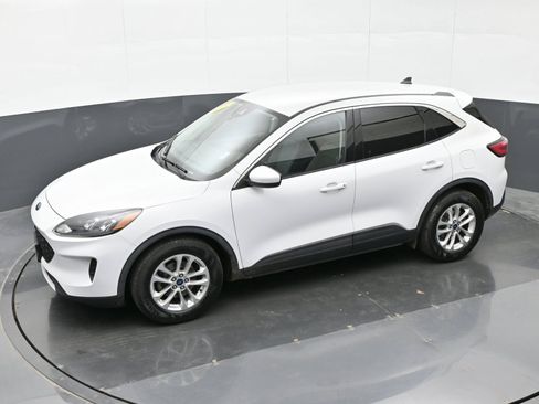 Used 2021 Ford Escape SE w/ Convenience Package FWD image 32