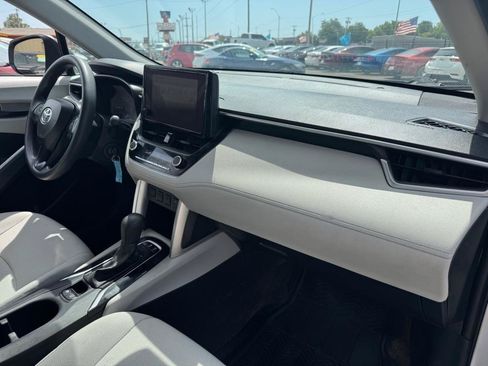 Used 2024 Toyota Corolla Cross L FWD image 13