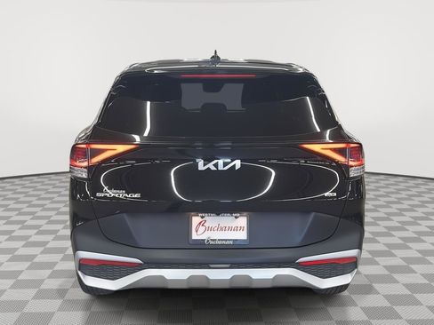Used 2025 Kia Sportage LX AWD/4WD image 6