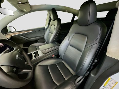 Used 2023 Tesla Model Y Long Range image 13