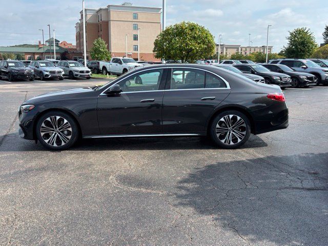 New 2027 Mercedes-Benz E 350 4MATIC Sedan image 5