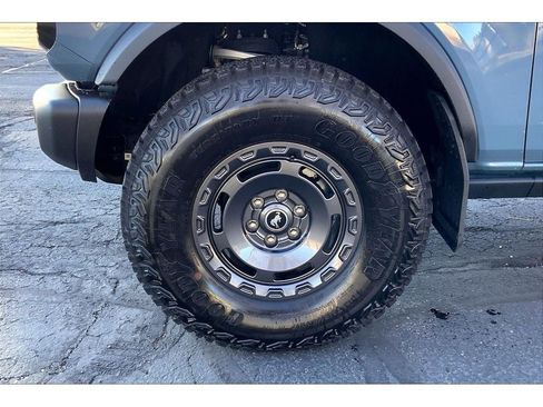 Used 2024 Ford Bronco Wildtrak image 10