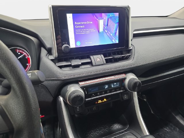 Certified 2025 Toyota RAV4 LE FWD image 17