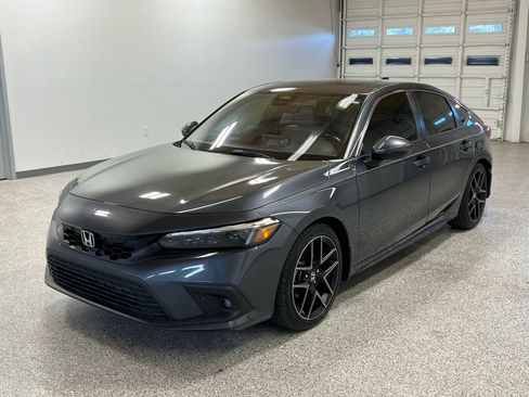 Used 2022 Honda Civic Sport Touring image 8