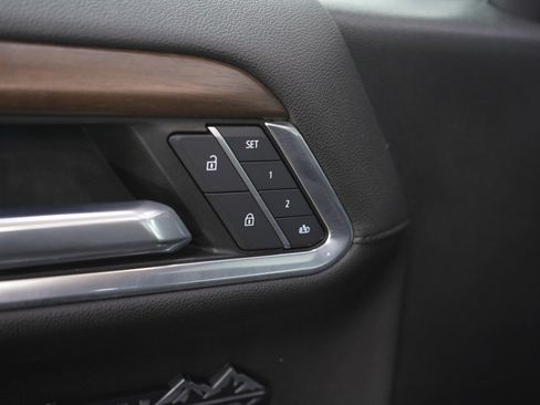 Used 2023 Chevrolet Silverado 1500 High Country w/ Technology Package image 23