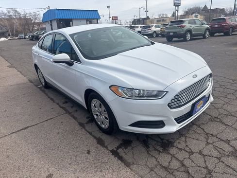 Used 2014 Ford Fusion S image 4
