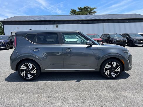 Used 2023 Kia Soul GT-Line FWD image 7