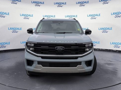 New 2025 Ford Expedition Max Platinum w/ Driver's Package image 12