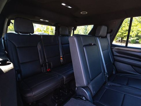 Used 2023 Chevrolet Tahoe LT w/ Luxury Package image 24