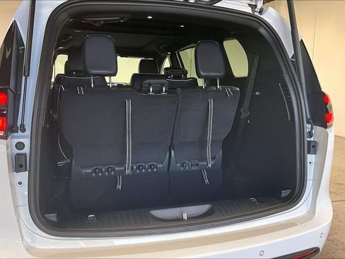 New 2026 Chrysler Pacifica Limited w/ S Appearance Package image 42