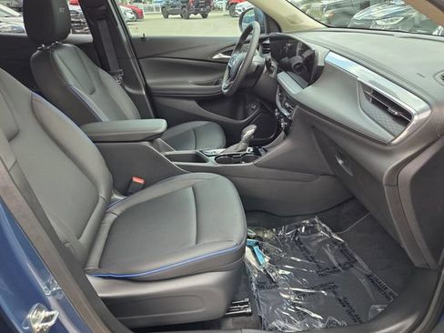 Used 2026 Buick Encore GX Sport Touring w/ Comfort Package FWD image 13