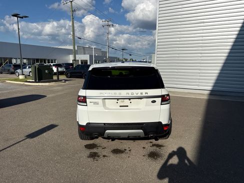 Used 2016 Land Rover Range Rover Sport HSE AWD/4WD image 4