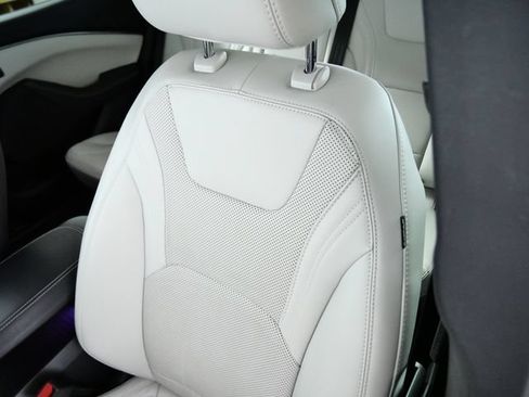 Certified 2025 Ford Mustang Mach-E Premium AWD/4WD image 18