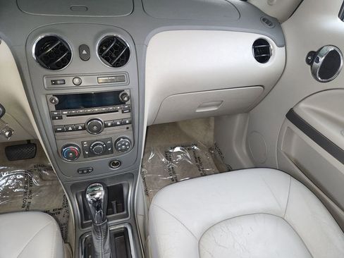 Used 2011 Chevrolet HHR LT image 17