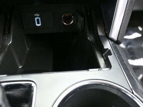 Used 2018 Ford Explorer Sport image 18