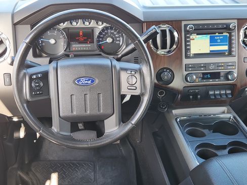 Used 2012 Ford F250 Lariat w/ Lariat Interior Pkg AWD/4WD image 25