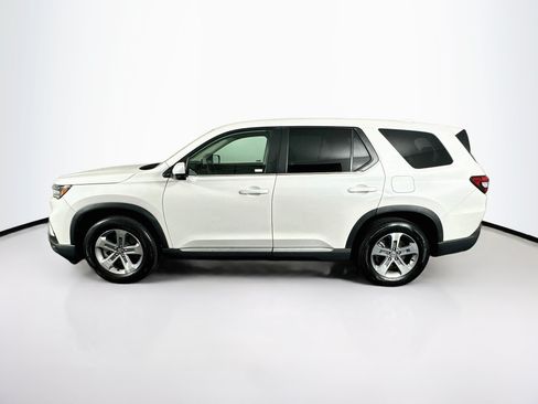 Used 2025 Honda Pilot EX-L image 4