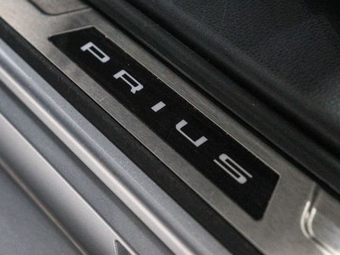 Certified 2023 Toyota Prius XLE FWD image 30