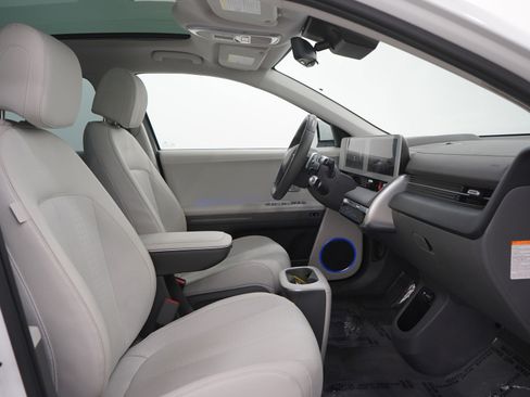 Used 2024 Hyundai Ioniq 5 Limited AWD/4WD image 13