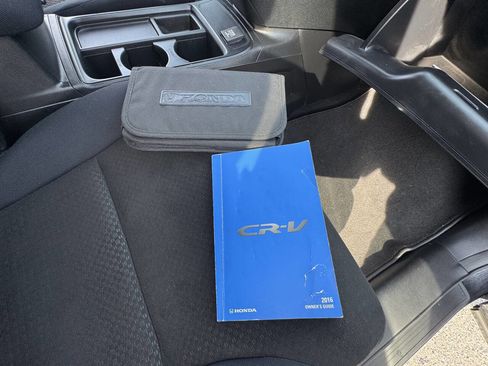 Used 2016 Honda CR-V SE image 51