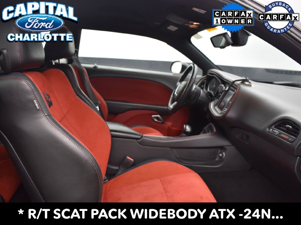 Used 2022 Dodge Challenger R/T Scat Pack RWD image 10