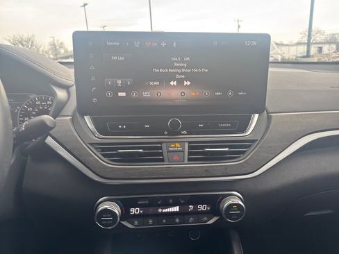 Used 2023 Nissan Altima 2.5 SL image 19