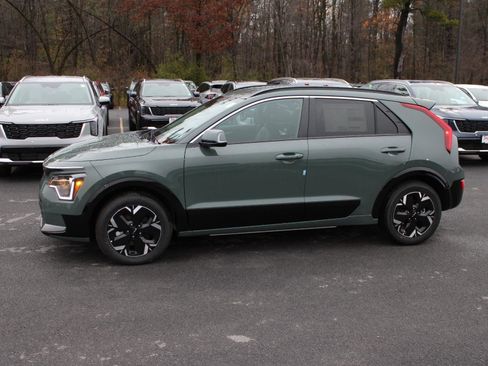 New 2025 Kia Niro Wind w/ Wind Preserve Package image 6