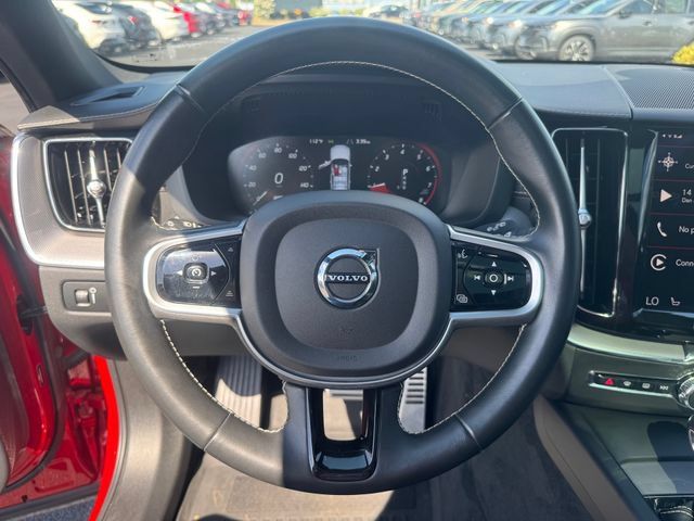 Used 2021 Volvo XC60 T5 R-Design w/ Protection Package Premier FWD image 12
